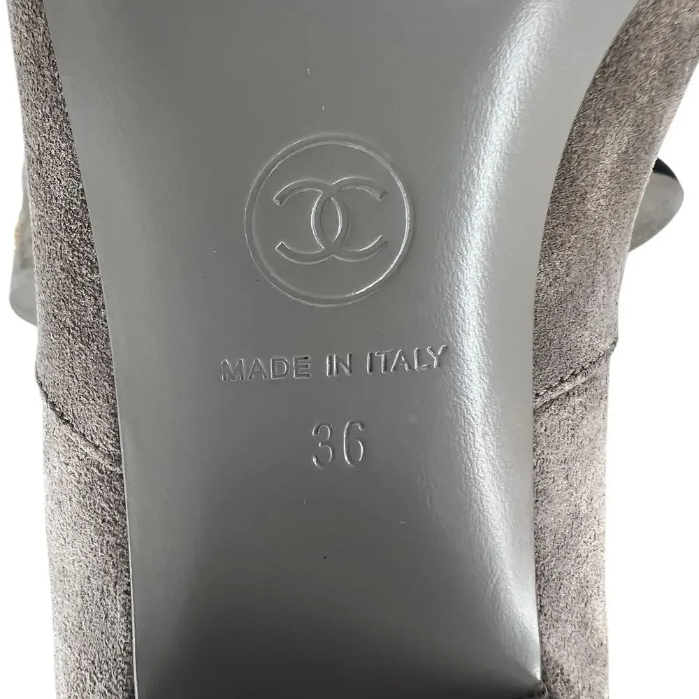 CHANEL cap toe
